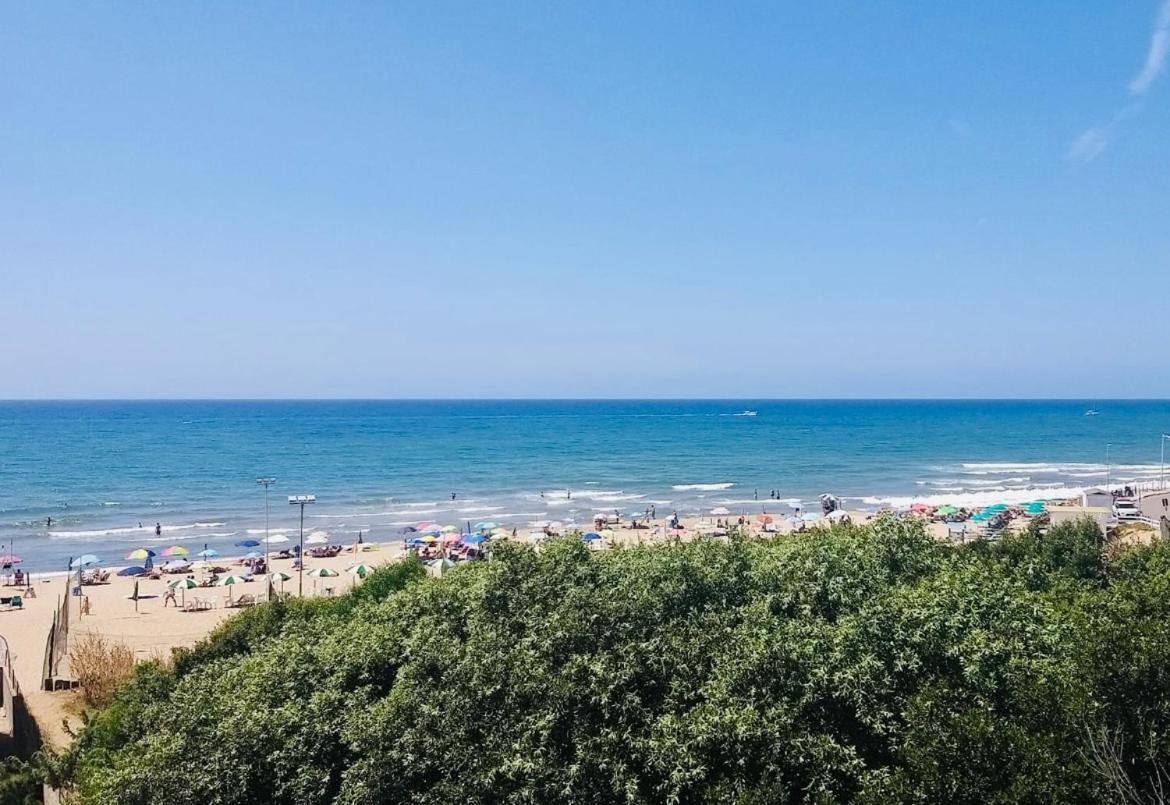 Hotel Aurora Сан Винченцо Екстериор снимка